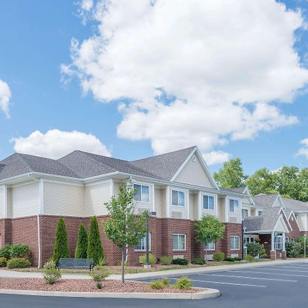 Microtel Inn & Suites Chili/Rochester Екстер'єр фото
