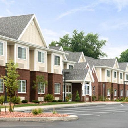 Microtel Inn & Suites Chili/Rochester Екстер'єр фото