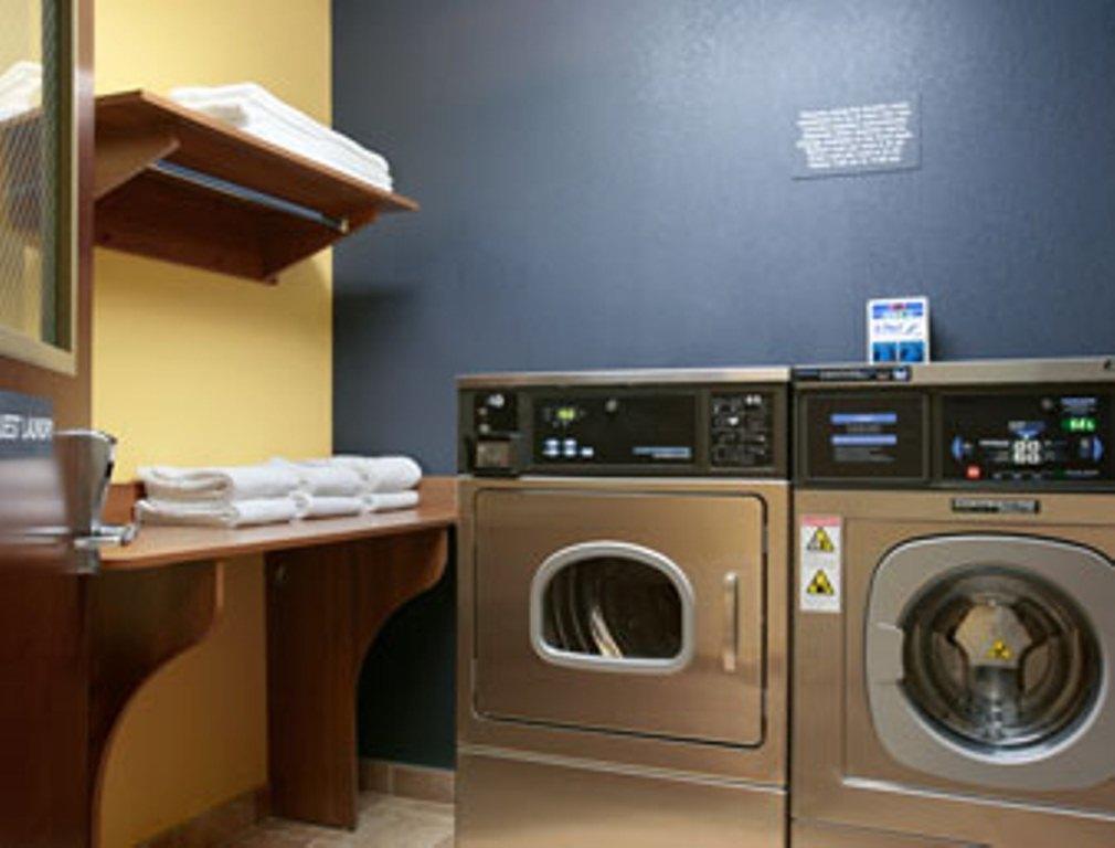 Microtel Inn & Suites Chili/Rochester Зручності фото
